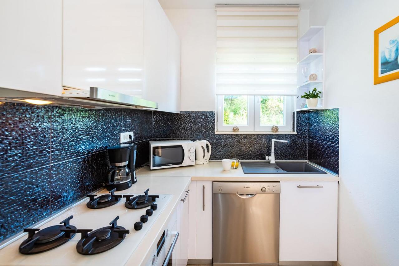 Apartment Maia Lena For Family ยาเซนิเซ ภายนอก รูปภาพ